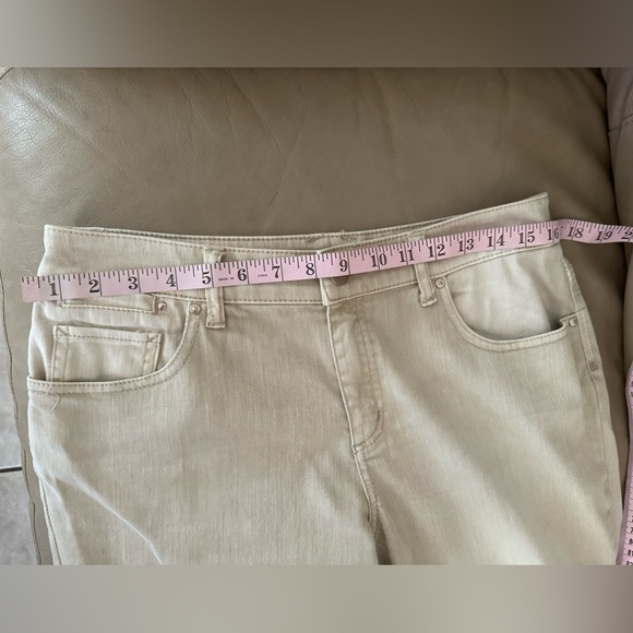 EUC CHICO’S Platinum Denim Boyfriend Jeans Tan - Picture 5 of 17